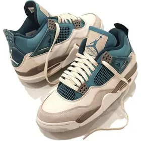 کفش کتانی اسپرت نایکی ایر جردن ۴ مدل Nike Air Jordan 4 Retro - رنگ آبی سفید خاکی | مستر کوالیتی