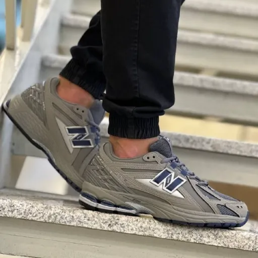 کفش دویدن و اسپرت نیوبالانس مدل New Balance 1906R - رنگ خاکستری | مستر کوالیتی
