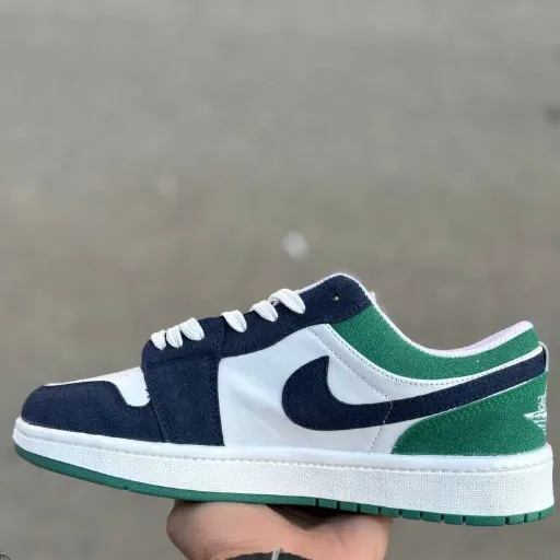 کفش کتانی اسپرت نایکی ایر جردن ۱ لو مدل Nike Air Jordan 1 Low - رنگ مشکی سبز سفید | مستر کوالیتی