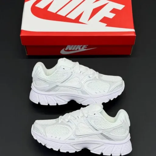 کفش دویدن و اسپرت نایکی مدل Nike Vomero 5 / V5 - رنگ تمام سفید | مستر کوالیتی
