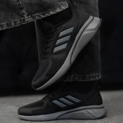 کفش ورزشی و رانینگ آدیداس مدل Adidas Go Star - مشکی با زیره و سه خط طوسی | مستر کوالیتی
