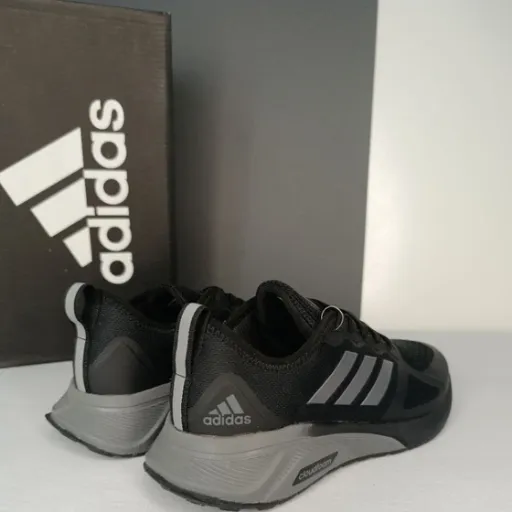 کفش ورزشی و رانینگ آدیداس مدل Adidas Cloudfoam - مشکی با زیره طوسی‌مشکی | مستر کوالیتی