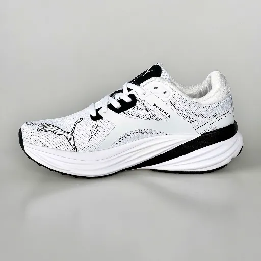 کفش ورزشی و رانینگ پوما مدل Puma Fast-R / Deviate Nitro - سفید با هایلایت مشکی | مستر کوالیتی