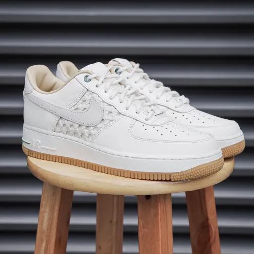 کفش اسپرت نایکی مدل Nike Air Force 1 '07 LV8 - سفید-طوسی | سفارش اروپا