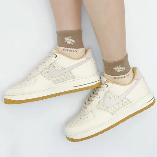 کفش اسپرت نایکی مدل Nike Air Force 1 '07 LV8 - سفید-طوسی | سفارش اروپا