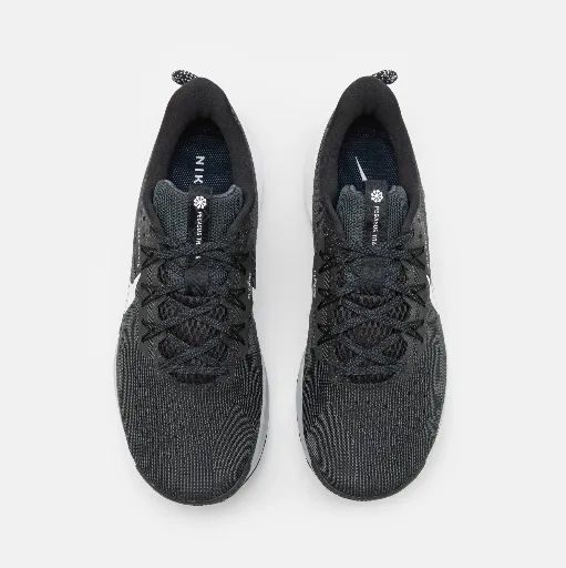 کتونی نایکی پگاسوس تریل (Nike Air Zoom Pegasus Trail) - رویه تنفس‌پذیر مشکی با سووش بزرگ سفید و زیره طبی | مستر کوالیتی