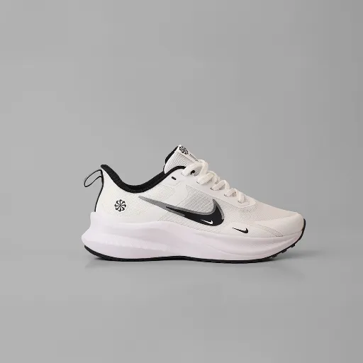 کتونی نایکی ایر زوم طرح اشکی (Nike Air Zoom) - رویه پارچه‌ای تنفس‌پذیر سفید با لوگوی مشکی و زیره لژدار | مستر کوالیتی