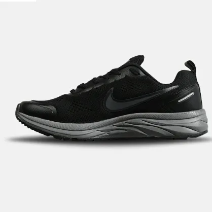 کتونی نایکی وینفلو سایز بزرگ (Nike Winflo) - رویه پارچه‌ای تنفس‌پذیر تمام مشکی با زیره طبی طوسی زغالی | مستر کوالیتی