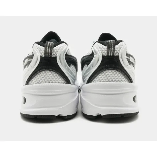 کتونی نیوبالانس ۵۳۰ سفید مشکی (New Balance 530 White Black Silver) - رویه اسپیسر تنفس‌پذیر سفید با پنل‌های مشکی و زیره طبی ABZORB | مستر کوالیتی