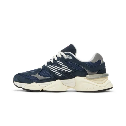 کتونی نیوبالانس ۹۰۶۰ سرمه‌ای زیره سفید (New Balance 9060 Eclipse Navy) - رویه جیر و مش تنفس‌پذیر سرمه‌ای زیره حجیم طبی ABZORB | مستر کوالیتی