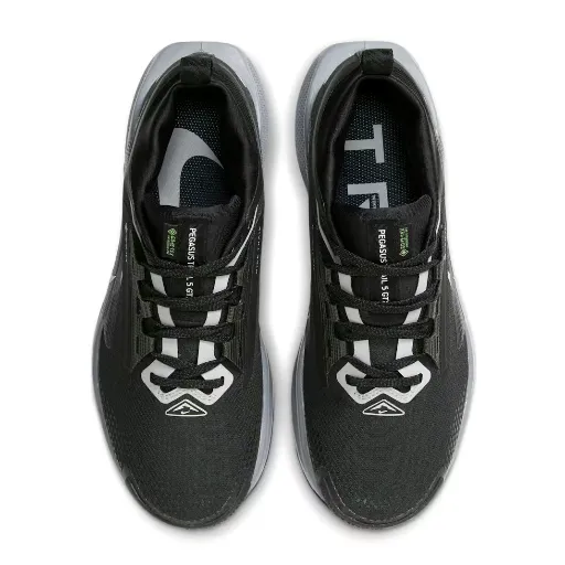 کتونی نایک پگاسوس تریل گورتکس مشکی زیره طوسی (Nike Pegasus Trail GORE-TEX Black / Grey Outsole) - رویه پارچه فنی ضدآب گورتکس مشکی | مستر کوالیتی