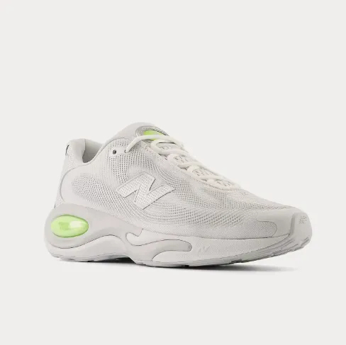 کتونی نیو بالانس M1000 (New Balance M1000 White Lime) - رویه چرم و مش سفید با هایلایت فسفری | مستر کوالیتی