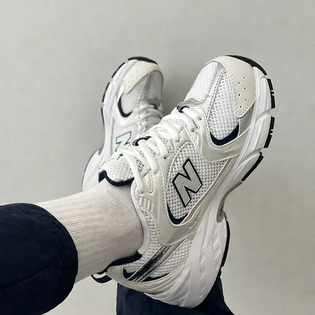 کفش نیوبالانس 530 سفید سرمه‌ای | New Balance 530 Master Quality