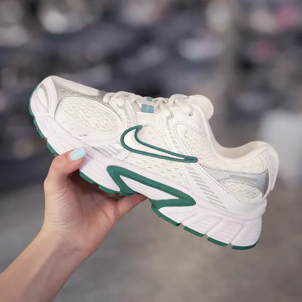 کفش نایکی رانینگ سفید سبز زنانه مستر کوالیتی | Nike Running White Green (Master Quality)