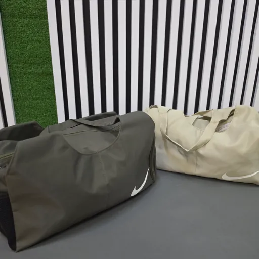 ساک ورزشی دوشی زنانه نایکی (Nike) مدل خفاشی
