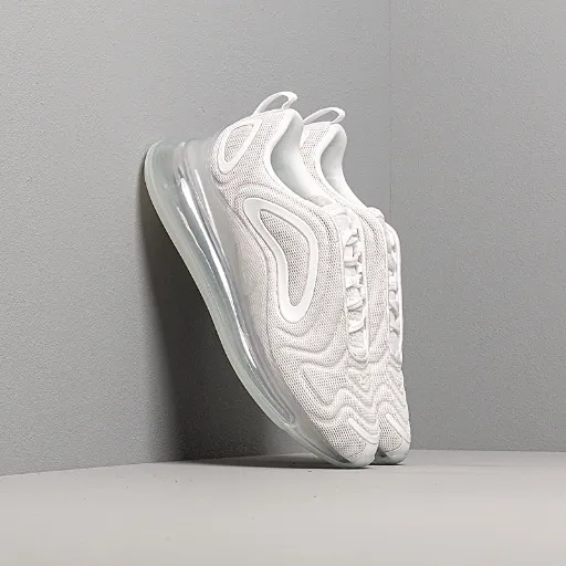کفش اسپرت نایکی مدل Nike Air Max 720 - رنگ سفید | مستر کوالیتی