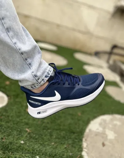 کفش دویدن و اسپرت زنانه نایکی مدل Nike Guide 10 - رنگ سرمه‌ای زیره سفید | مستر کوالیتی