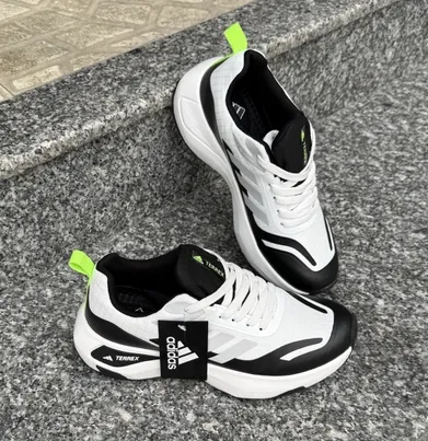 کفش طبیعت‌گردی و پیاده‌روی آدیداس مدل Adidas Terrex - رنگ سفید مشکی با جزئیات نئونی | مستر کوالیتی
