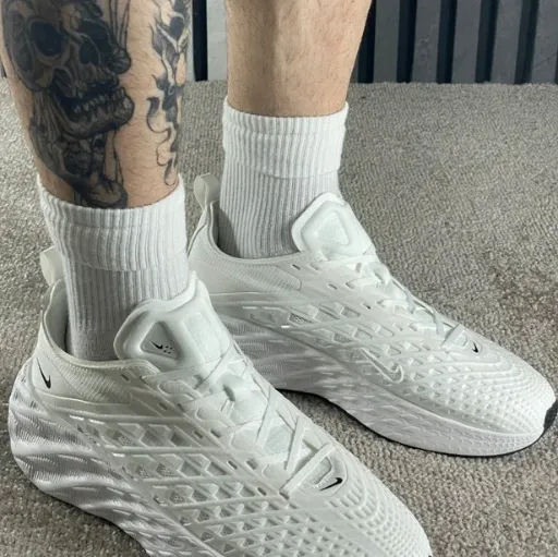 کتونی نایکی روور (Nike Mindbody / Rover Triple White) - رویه بافت مشبک تمام سفید | مستر کوالیتی