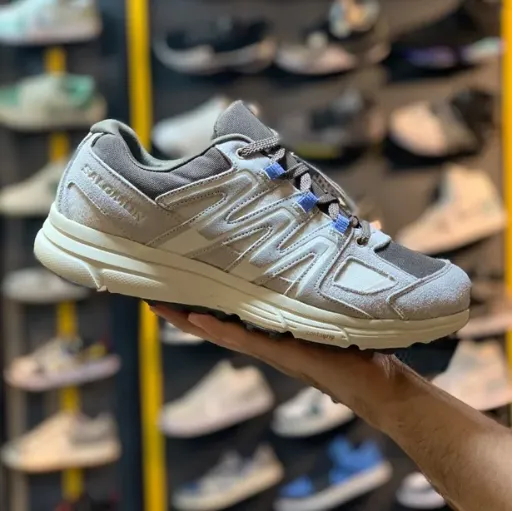 کفش salomon 4 xmission کرمی
