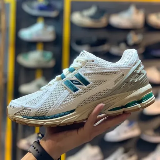 کفش دویدن و اسپرت نیوبالانس مدل New Balance 1906R - رنگ سفید سبز | مستر کوالیتی