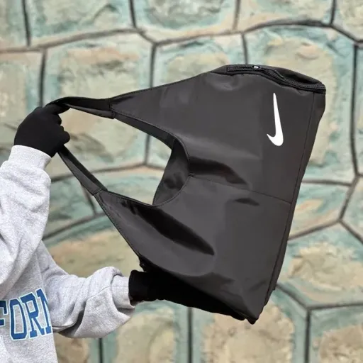 ساک ورزشی دوشی زنانه نایکی (Nike) مدل خفاشی