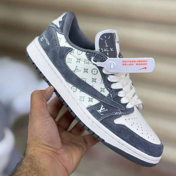 کفش نایکی ایر جردن تراویس اسکات لویی ویتون